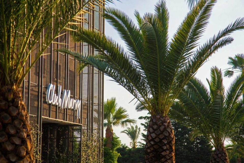 محوطه هتل محوطه هتل