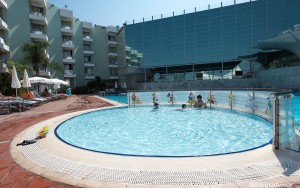 محوطه هتل محوطه هتل