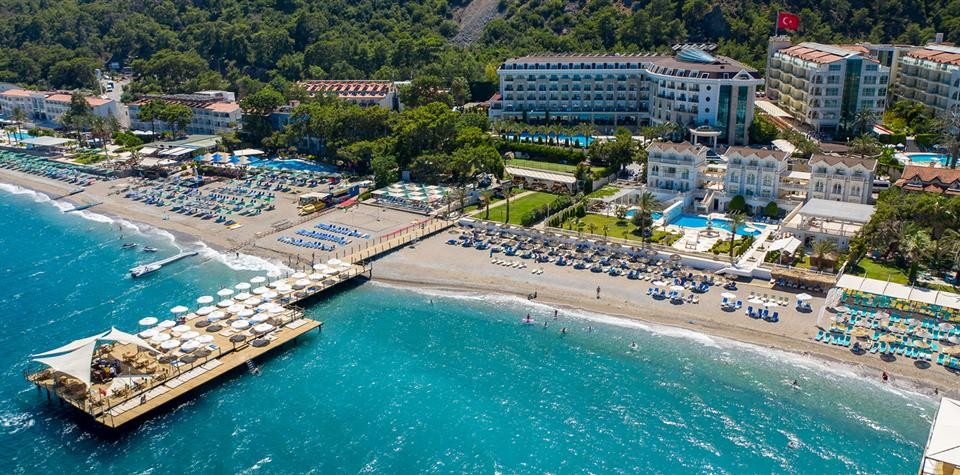 محوطه هتل محوطه هتل