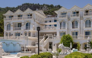 محوطه هتل محوطه هتل