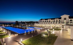 محوطه هتل محوطه هتل