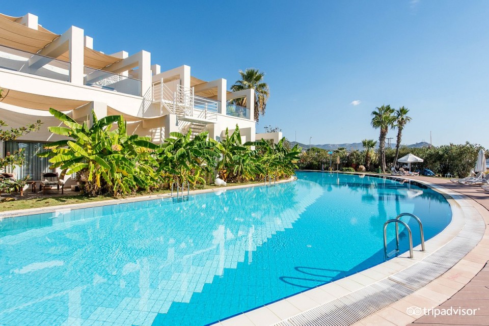 محوطه هتل محوطه هتل