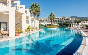 محوطه هتل محوطه هتل