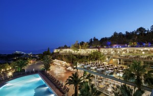 محوطه هتل محوطه هتل