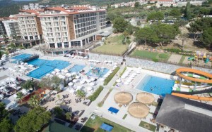 محوطه هتل محوطه هتل