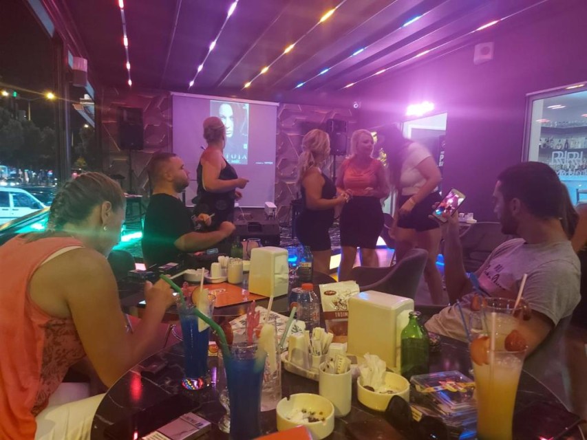 سرگرمی شبانه