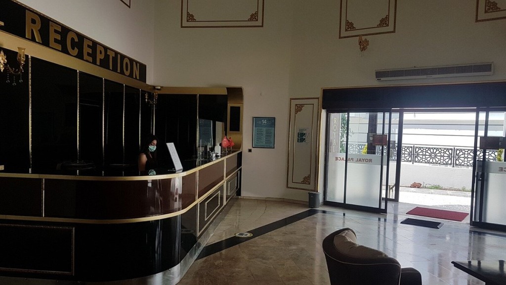 محوطه هتل محوطه هتل