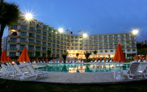 محوطه هتل محوطه هتل