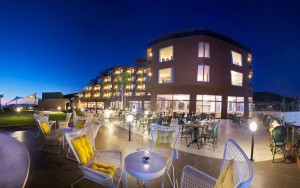 محوطه هتل محوطه هتل