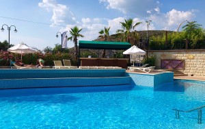 محوطه هتل محوطه هتل