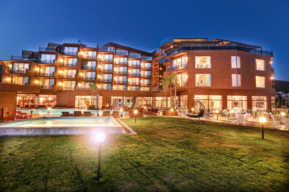 محوطه هتل محوطه هتل