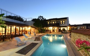 محوطه هتل محوطه هتل