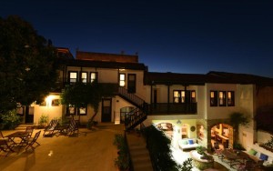 محوطه هتل محوطه هتل