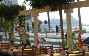 محوطه هتل محوطه هتل