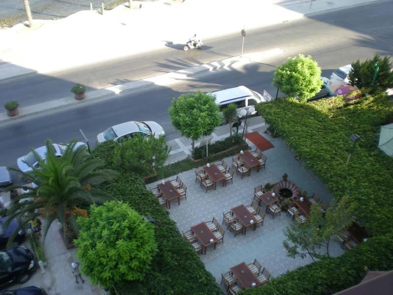 محوطه هتل محوطه هتل