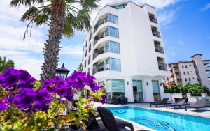 محوطه هتل محوطه هتل