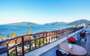 محوطه هتل محوطه هتل