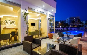 محوطه هتل محوطه هتل