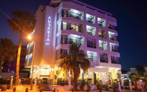 محوطه هتل محوطه هتل