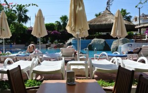 محوطه هتل محوطه هتل