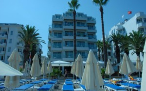 محوطه هتل محوطه هتل