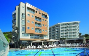 محوطه هتل محوطه هتل