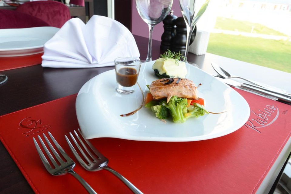 رستوران رستوران