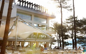 محوطه هتل محوطه هتل