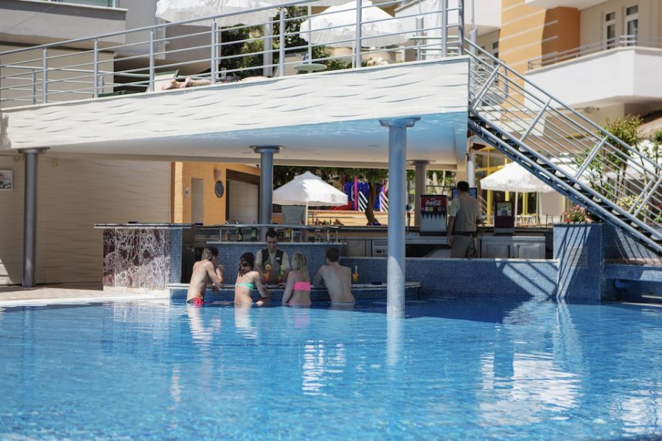 استخر استخر