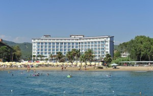 محوطه هتل محوطه هتل