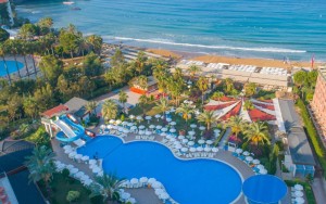 محوطه هتل محوطه هتل