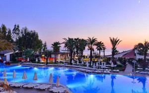 محوطه هتل محوطه هتل