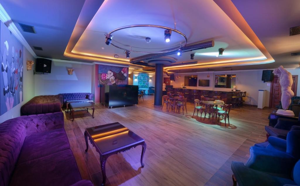 اتاق سرگرمی