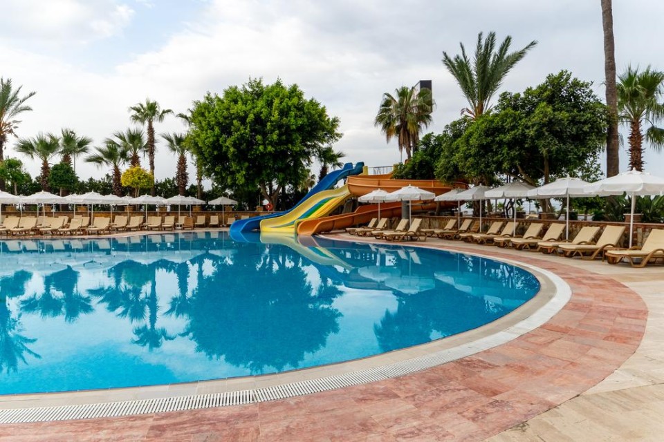 استخر استخر