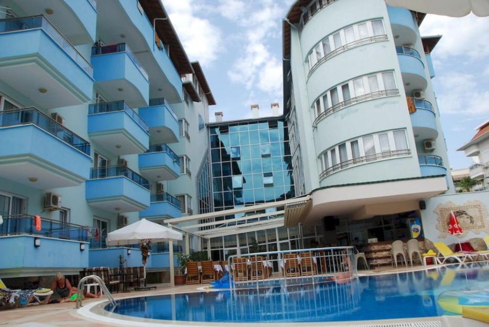 محوطه هتل محوطه هتل