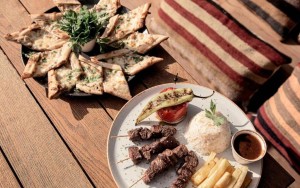 محوطه هتل محوطه هتل