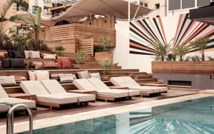 محوطه هتل محوطه هتل