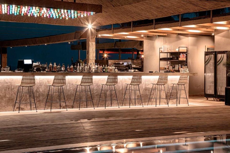 محوطه هتل محوطه هتل