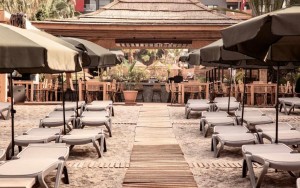 محوطه هتل محوطه هتل