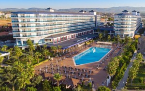 محوطه هتل محوطه هتل