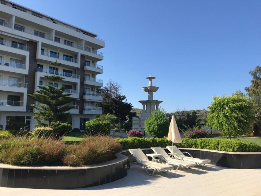 محوطه هتل محوطه هتل