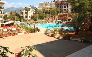 محوطه هتل محوطه هتل