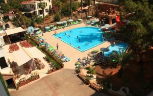 محوطه هتل محوطه هتل