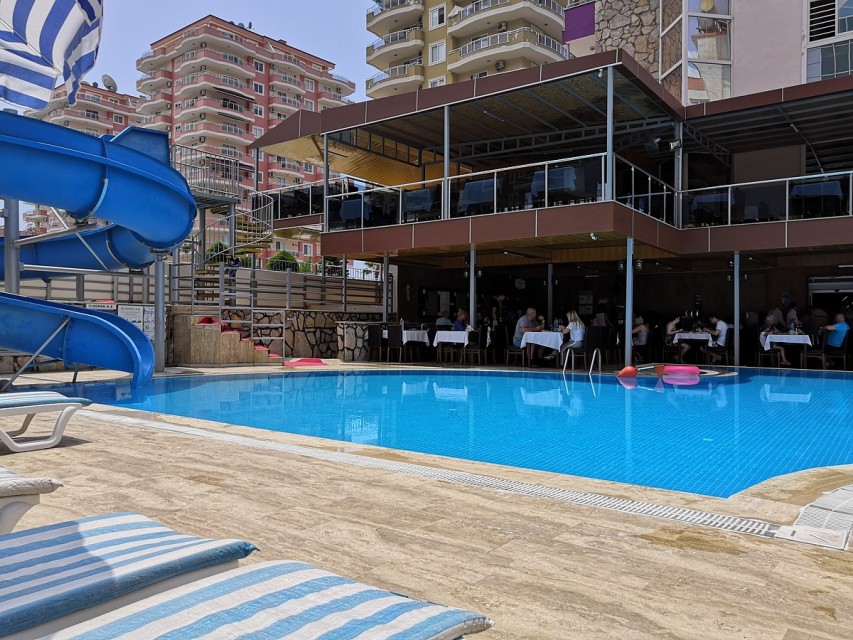 محوطه هتل محوطه هتل