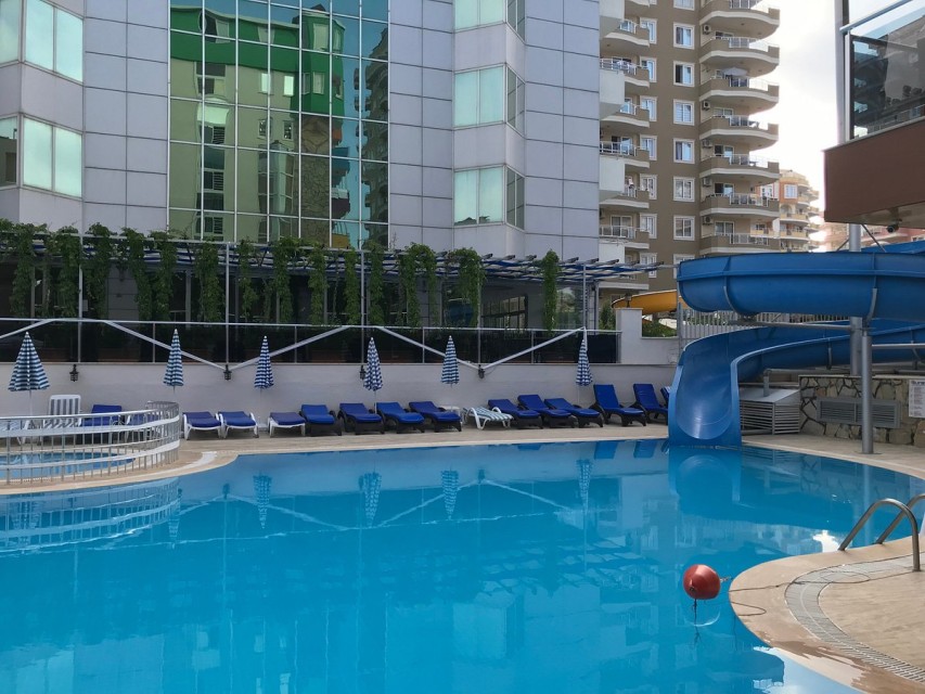 محوطه هتل محوطه هتل