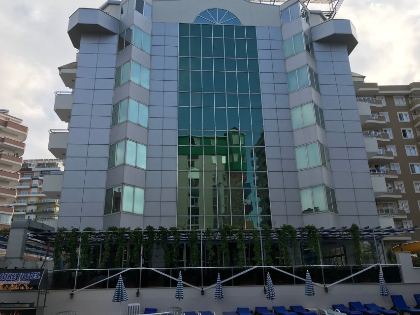 محوطه هتل محوطه هتل