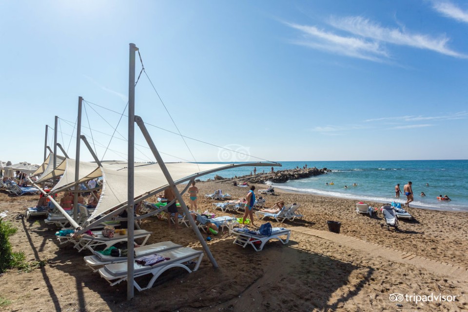 محوطه هتل محوطه هتل