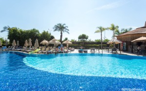 محوطه هتل محوطه هتل