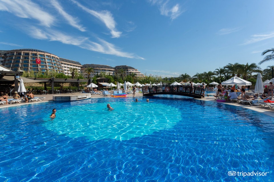 محوطه هتل محوطه هتل