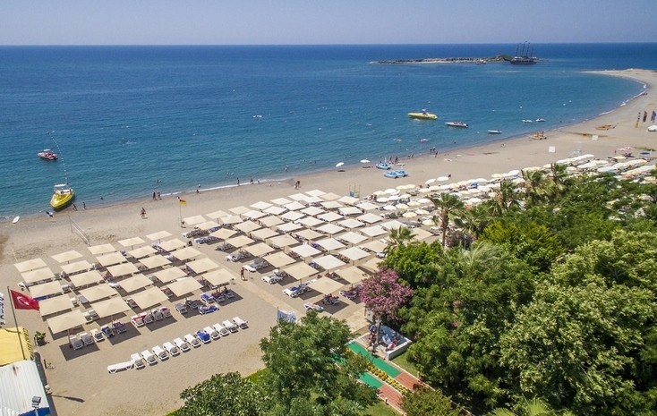 محوطه هتل محوطه هتل